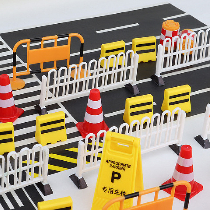 Mini Traffic Road Signs & Road - Kids Educational Gadget 评论和价格