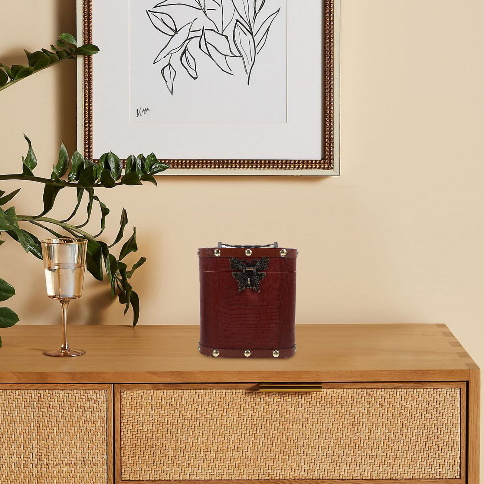 Vintage Wooden Treasure Chest  - Kids Education Savings 评论和价格